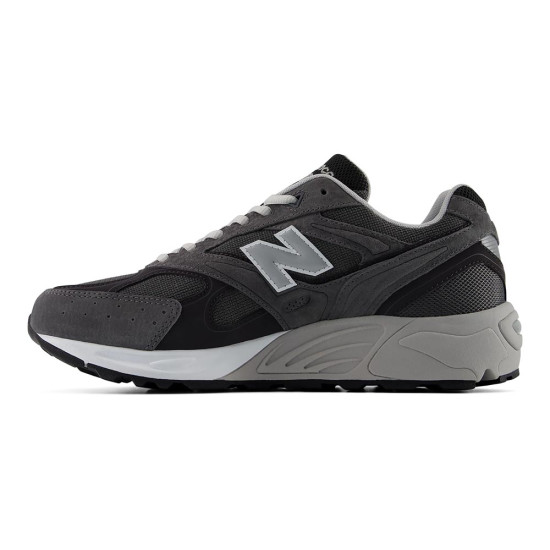 New Balance  880R